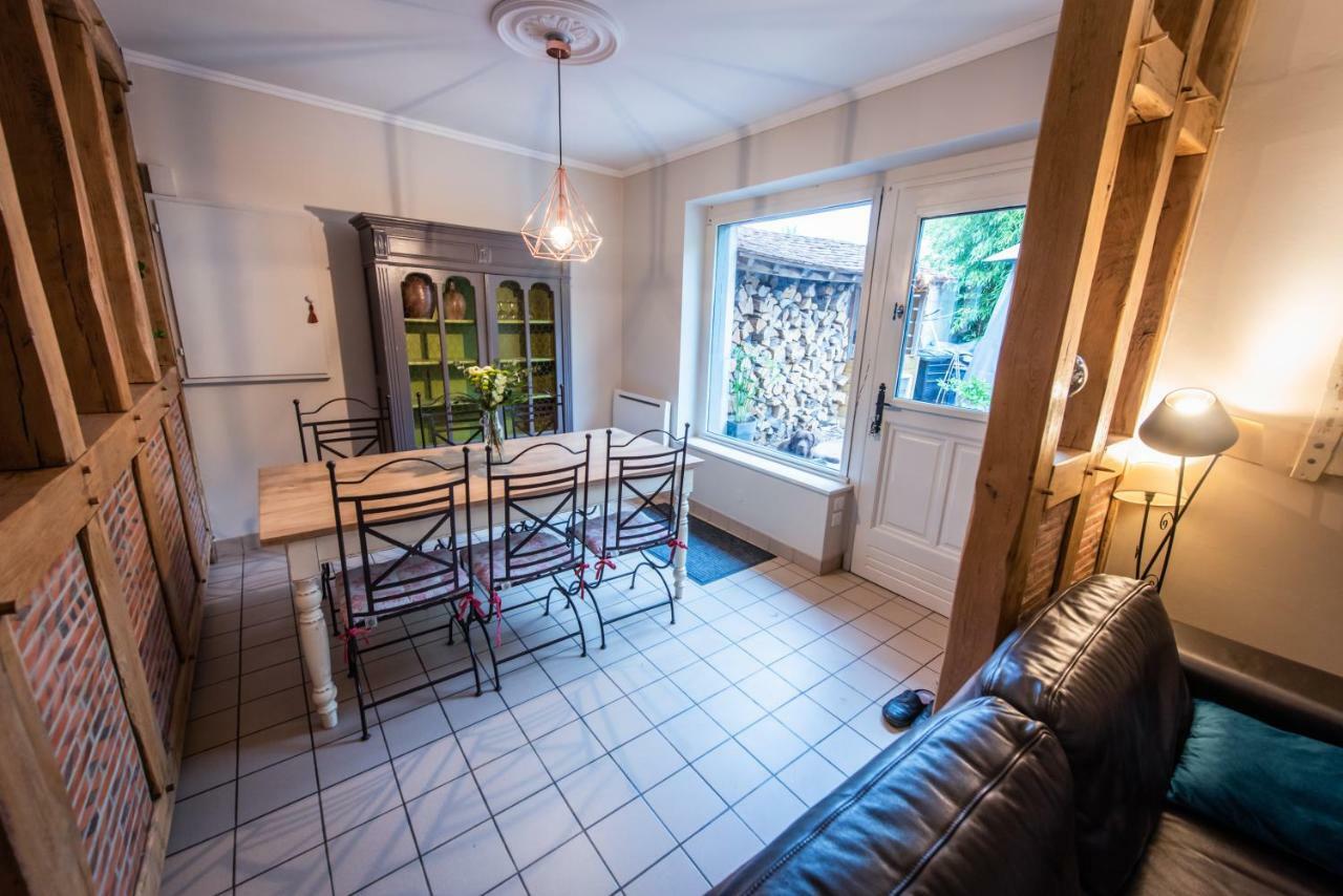 Le Clos Du Puits Maslives Esterno foto
