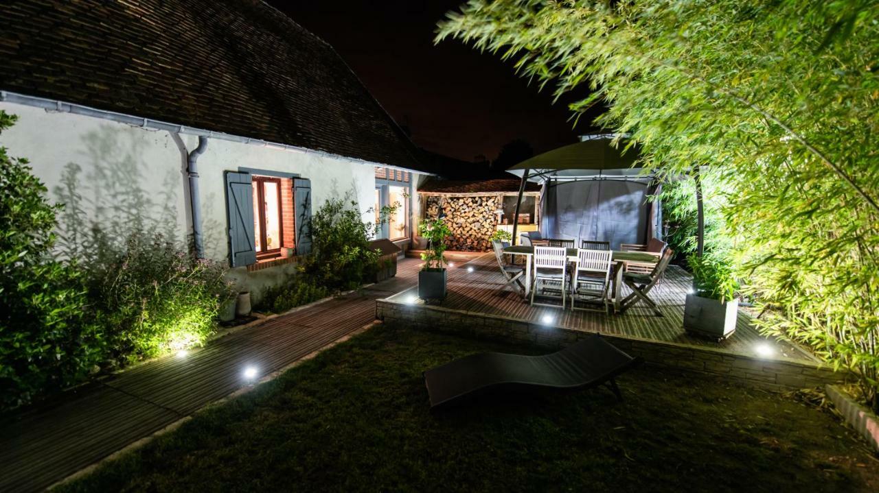 Le Clos Du Puits Maslives Esterno foto